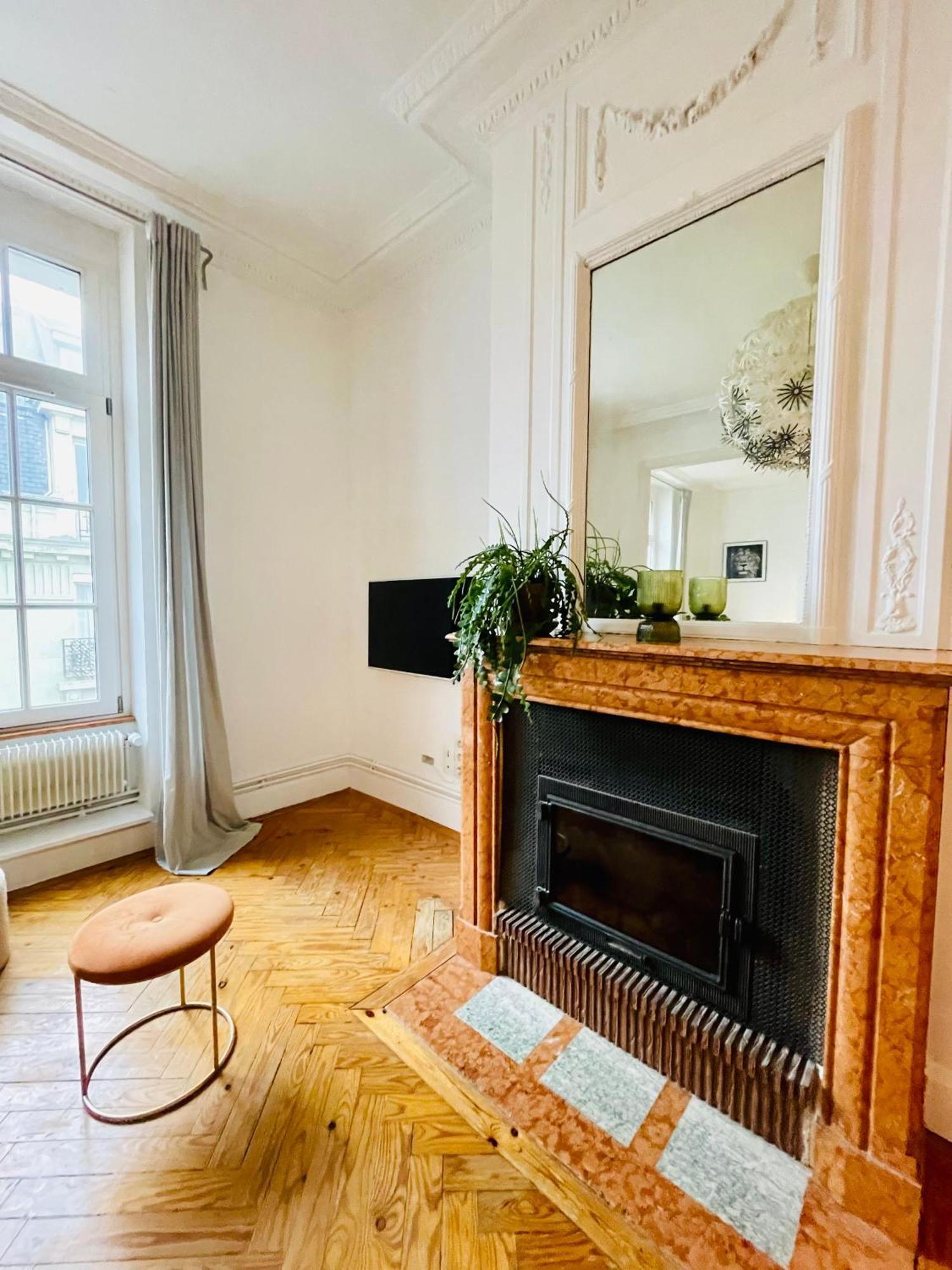 Le 52 - Appartement Haut De Gamme Plein Centre Lille - Parking Εξωτερικό φωτογραφία