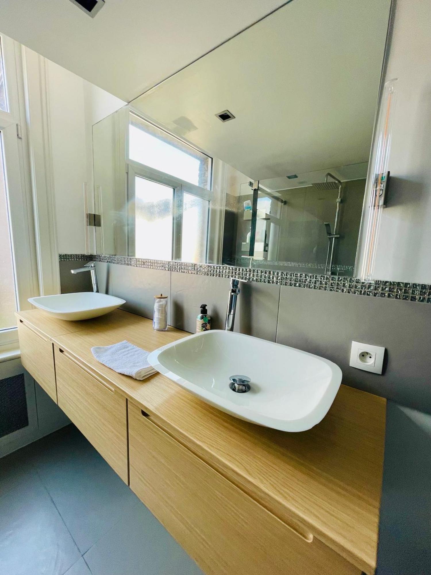 Le 52 - Appartement Haut De Gamme Plein Centre Lille - Parking Εξωτερικό φωτογραφία